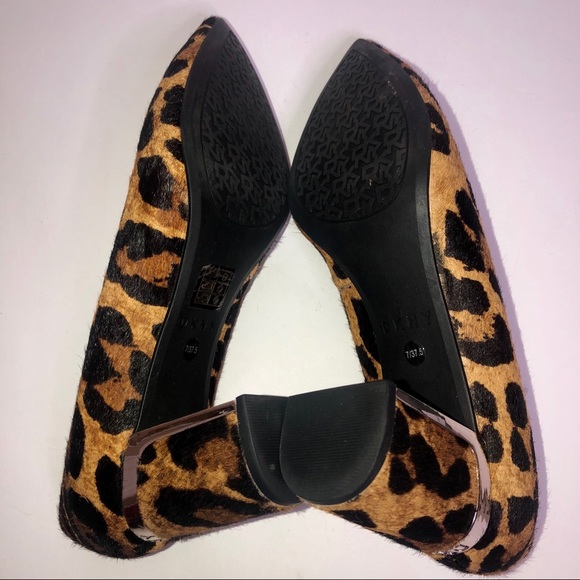 DKNY ELIE Leopard Print Pumps - Picture 8 of 8